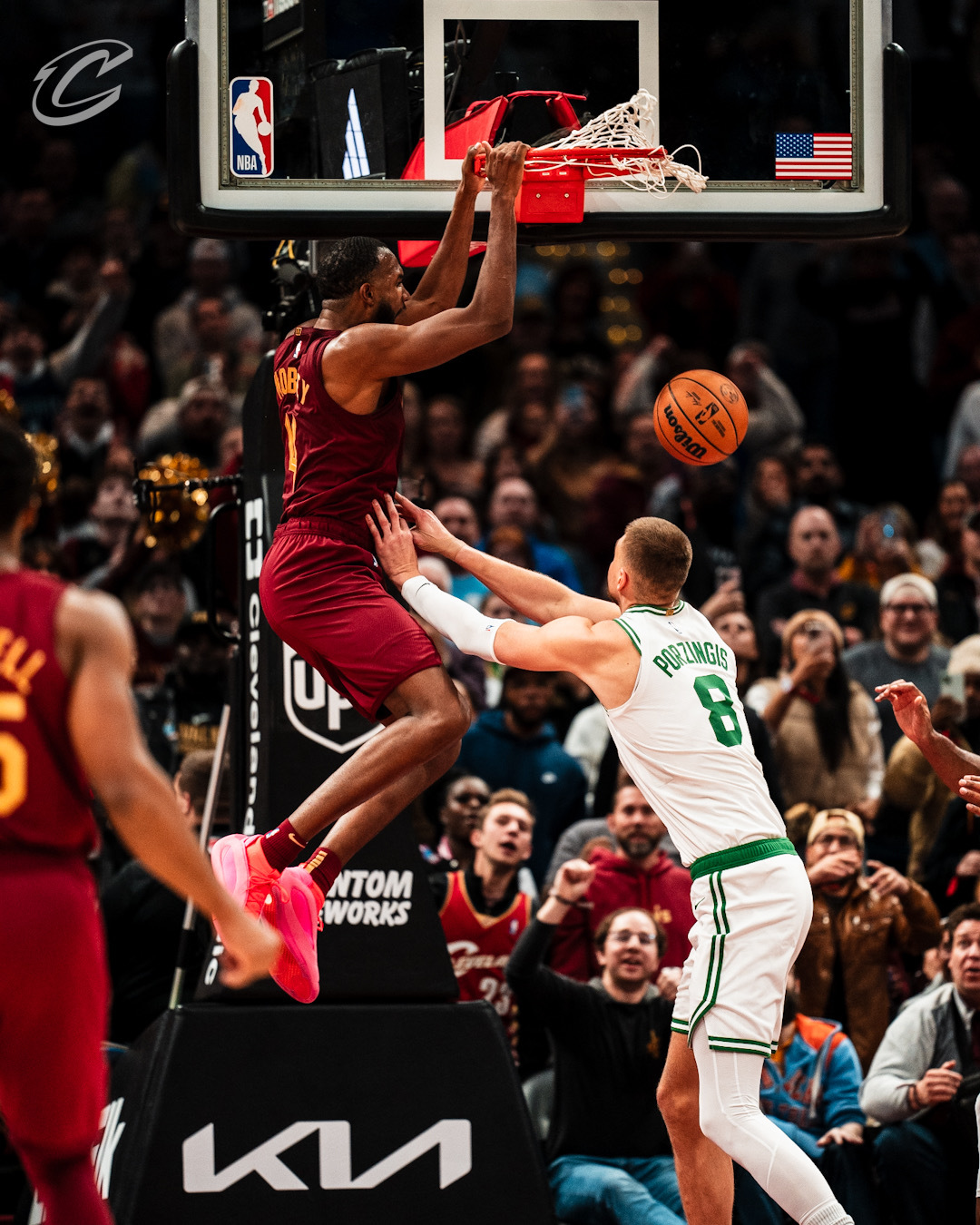 波士顿凯尔特人NBA战胜费城76人塔图姆三分锁定